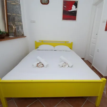 Studio May Piran