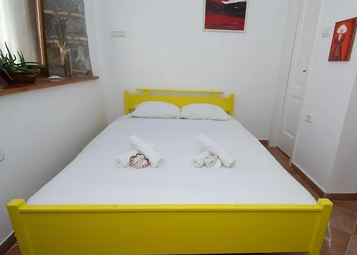 Studio May פיראן