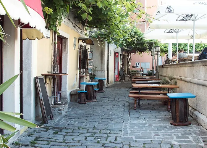 Studio May פיראן